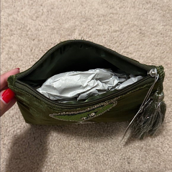 Green Velvet Clutch with Beaded Martini Design - Picture 4 of 7